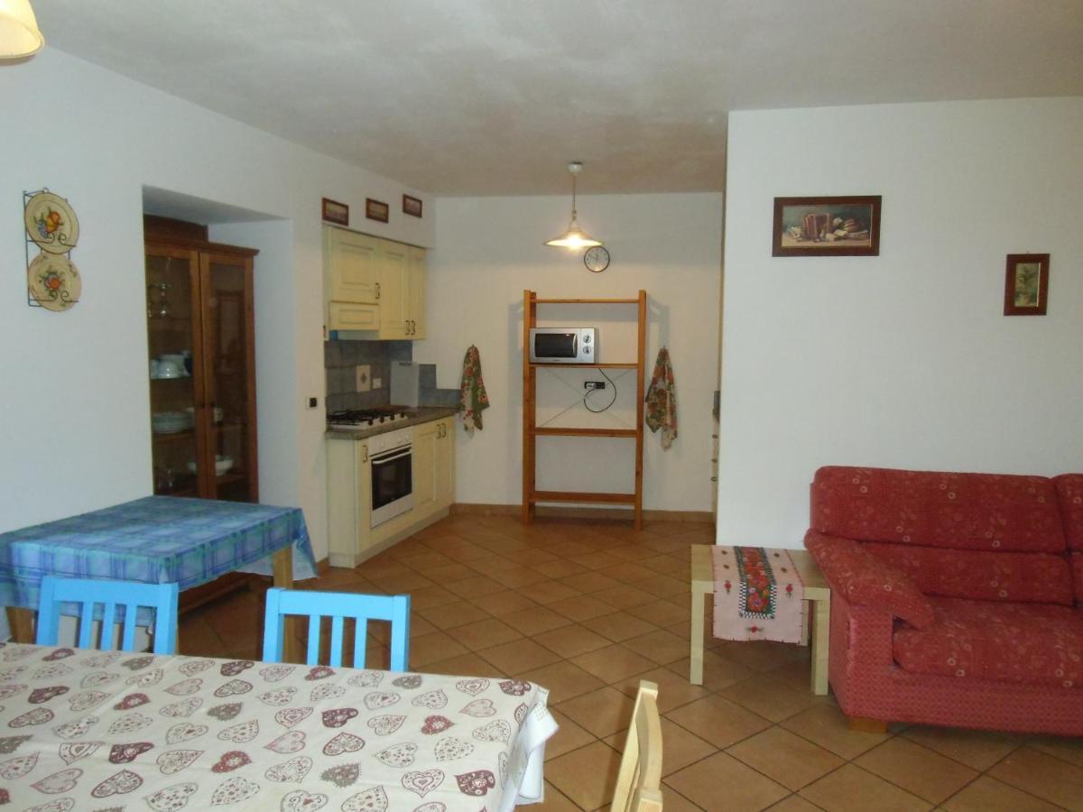Rio Gambis Apartment Cavalese Bagian luar foto